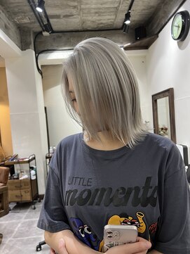 ハウンド(HAWND) ホワイトシルバー！