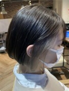 ヘアーショップ エヌアンドエー 越谷店(hair shop N&A) イヤリングカラー・艶感ボブ・インナーグレージュ