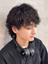 ラヴィズムバイフィフス(LUVISM by fifth)&nbsp;波巻きスパイラルパーマウルフカットツイストパーマメンズパーマ