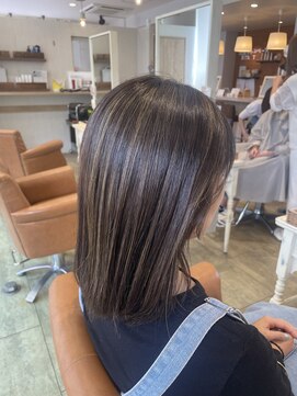 ビズヘアー プチ(bisou hair petit) ハイライトカラー