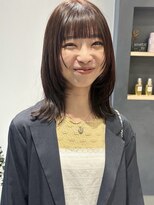 ラミエバイメルト 下北沢(lamie by melt)&nbsp;クビレレイヤーカット顔周り小顔ぱっつん前髪レッドボルドー暖色