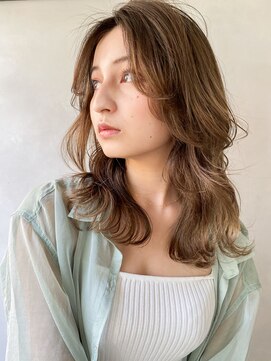 レア 表参道(L'ea) 黒髪クラゲヘアーオリーブグレー小顔ココアベージュ