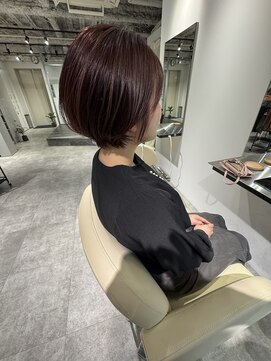 レヴリー(reverie) 暖色系カラーショートヘア前髪カットヘッドスパ心斎橋20代