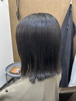 グロウアップバイトゥエンティーフォー 稲葉(glow up by24) 外ハネミディ×ダークグレージュ