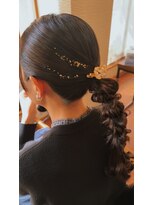 Hair atelier JURAKU 【ヘア アトリエ ジュラク】 編みおろし