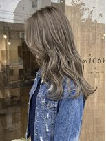 ニコリヘアワークス(nicori hair works)&nbsp;ロング×ハイトーン×シアーベージュ3