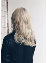 アイコン トゥーグランノール(EIKON to grand nord) ホワイト