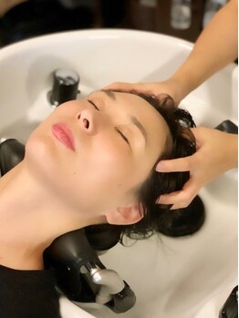 パチャールヘアー(PACAR HAIR)の写真/髪の状態や悩みに合わせて提案するスパが人気☆[県内取扱い希少]頭皮洗浄効果のあるハーブスパがおすすめ◎