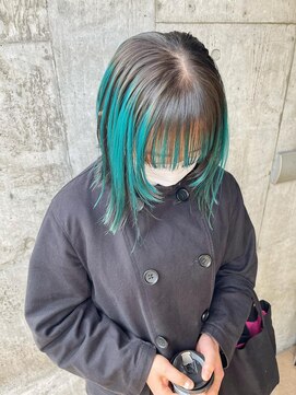 アルカナ 明治神宮前原宿(ARCANA) ターコイズブルー ウルフボブ ブルーカラー グリーンカラー