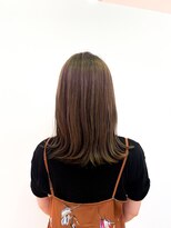 アッシュ 十日市場店(Ash)&nbsp;グレーベージュ　ミディアムボブ