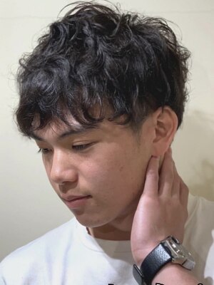 清潔感のある好印象ヘアで仕事もプライベートも充実。少しのアレンジでON/OFF楽しめるスタイルに◎