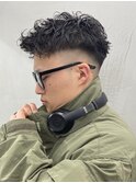 ツイストスパイラルパーマフェードメンズショート刈り上げ短髪