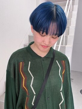 イロウ 天神大名店(IROW) ハンサムショート　ダークネイビー　ブリーチ【天神大名】