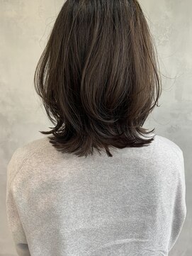 キチ(kichi.) [kichi.] くびれボブ×くすみベージュ