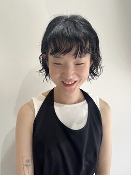 ウクラ バイ レシッド 池袋(uchla by rcid) 黒髪ニュアンスウェーブパーマ×小顔ミニボブパーマ×短め前髪