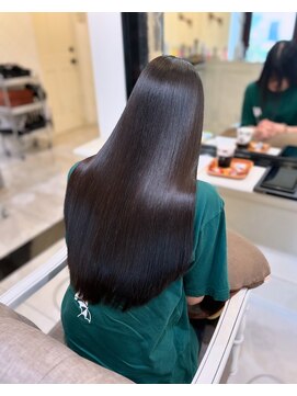 ブランニューイヴ 生駒店(Brand new eve) 艶