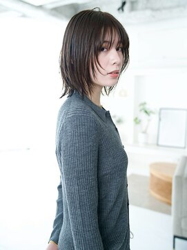 ミディアムレイヤー/ミルクティーアッシュブラウン