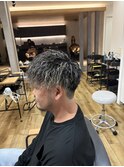ホワイトメッシュ×ツイスパで無造作束感