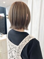 キャアリー(Caary) 福山市美容院Caary20代30代透明感ベージュカラー外ハネボブ
