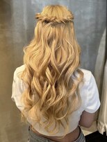 キリ 逗子(kiri)&nbsp;逗子葉山花冠アレンジハーフアップウェディング結婚式二次会R210