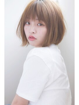 マリアバイアフロート(Maria by AFLOAT) 大人かわいいとろみショートボブ グレージュ 前下がりボブ