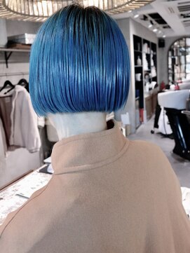 ロリム(RorriM) ミニボブ ターコイズブルー ダブルカラー