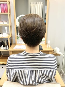 グラッシー センター北店(GLASSI) 【脱白髪染めハイライト】★ナチュラルハイライト★ショートボブ