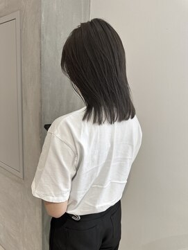 ヨーク(YOKE) YOKE 切りっぱなしボブ結べるボブアッシュグレージュブリーチ