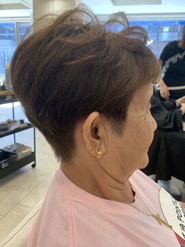アッシュ 仙川店(Ash) 大人ショート 軟毛ベリーショート ボリュームアップ50代60代70代