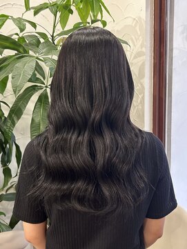 アン(Hair make un) ブルーアッシュ