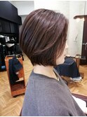 ウィービングカラー前下がりボブ