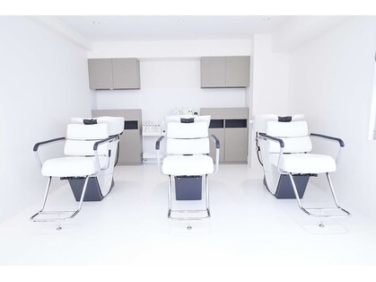ニューカマー バイ ヘッドライト シブヤ(NEW COMER by HEADLIGHT shibuya)の写真