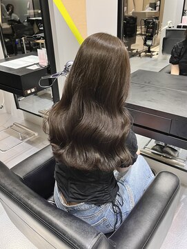 エイトヘアー(8 HAIR) オリーブブラウン