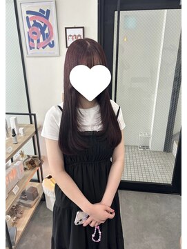 ウルー(uru) ピンクカラーとレイヤーカット