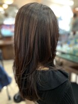 エルプリエ(elle brille)&nbsp;シャドールーツカラーで透明感と動きを＋レイヤーカット