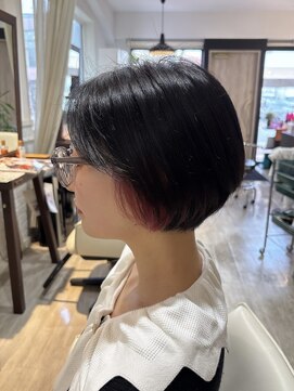 姪浜/ショートボブ/ピンクパープル/インナーカラー/ケアブリーチ