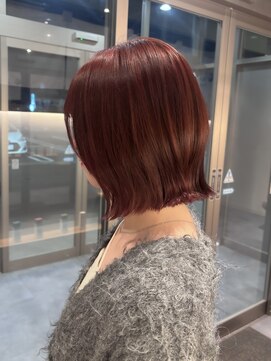 外はねボブ×カシスレッドマル