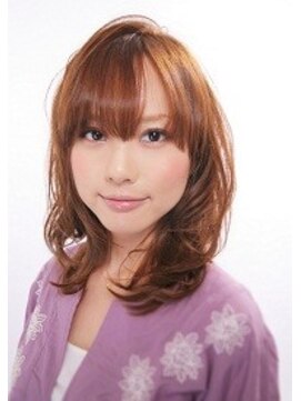 ルーモエスト(Lumo-Est.) 軽めのセミロング