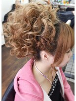 ビューティーサロンワタナベ 本店 サイド編み込みヘアーセット
