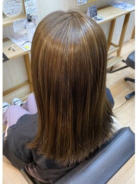 オーシャン(Ocean) ［OCEAN Hair&Life 水田成美］ミルクベージュ×ハイライトカラー