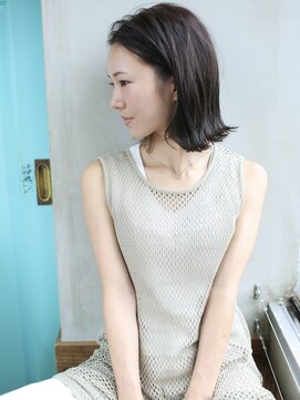 バース(BIRTH) 天神【BIRTH】外ハネウェットミディ×インナーカラー