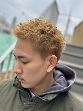 ザ フェイダーズ(The Faderz) 束感ツーブロックマッシュスキンフェードツイストダブルカラー