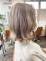 アクトゥス(AEQUITAS) ケアブリーチ×ミルクティーベージュ【池袋/20代/30代/40代】