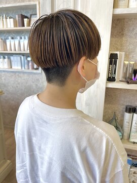 キャアリー(Caary) 福山市美容師求人スタッフ募集中刈り上げマッシュショート