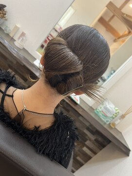 シェリールアミー(Cherir Amie) 上品なまとめ髪◎