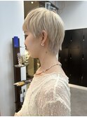 ホワイトベージュ