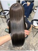 透明感グレージュブラウン