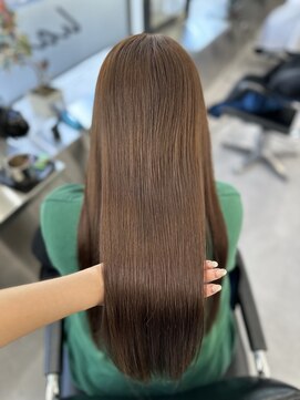 アルドーレフィエロ シンサイバシ(Ardore fiero shinsaibashi) 柔らかいチョコレートブラウン