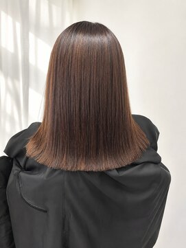 カットカットカットヴェンティ(Cut!Cut!Cut!VENTI) まとまる艶髪ミディアム