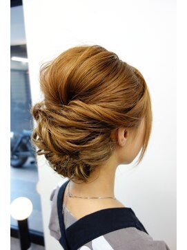 ムーブ&ラボール おみこし、ヘアーセット！！